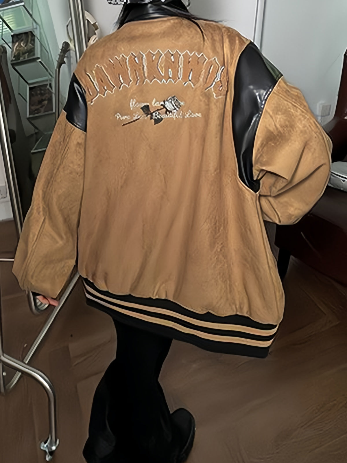 WW | Braune Velourslederjacke mit Stickerei