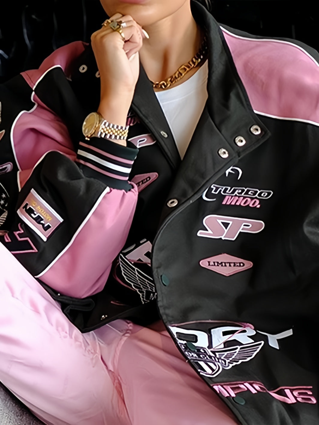 WW | Schwarze Pink Raglan-Motojacke mit bedrucktem Slogan