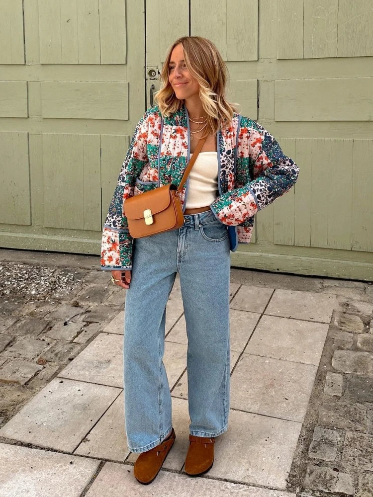 WW | Vintage Stylish Women