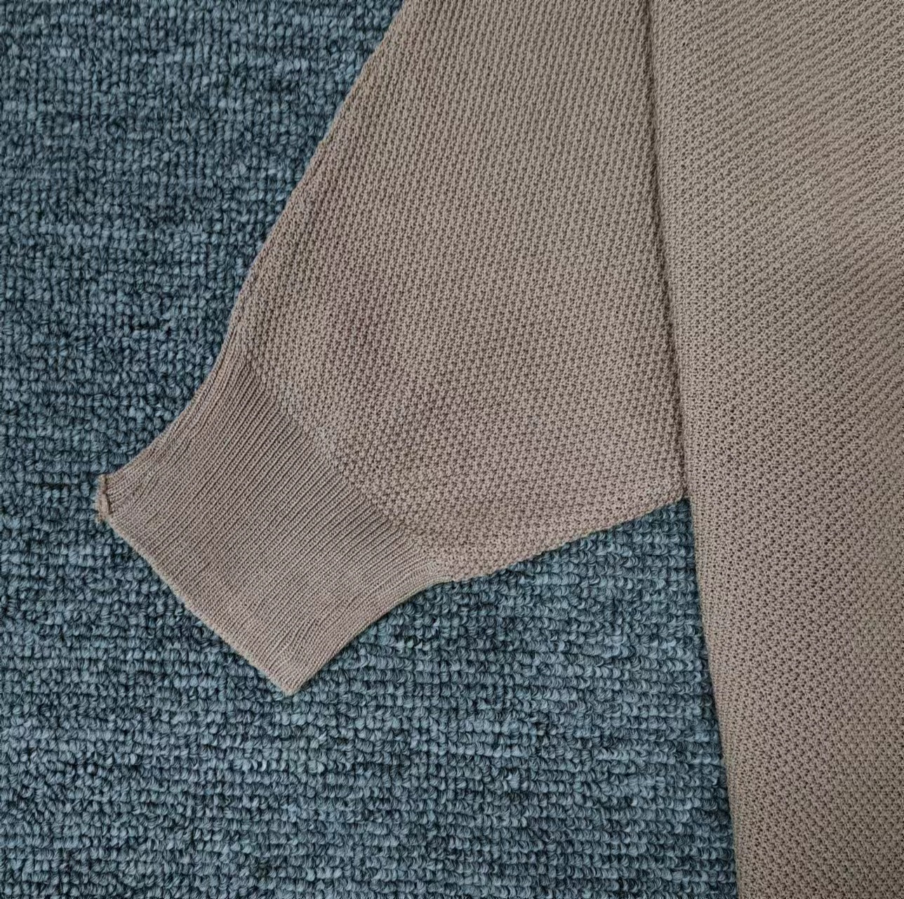 WW | Gold-Colored Plain Round-Neck Sweater