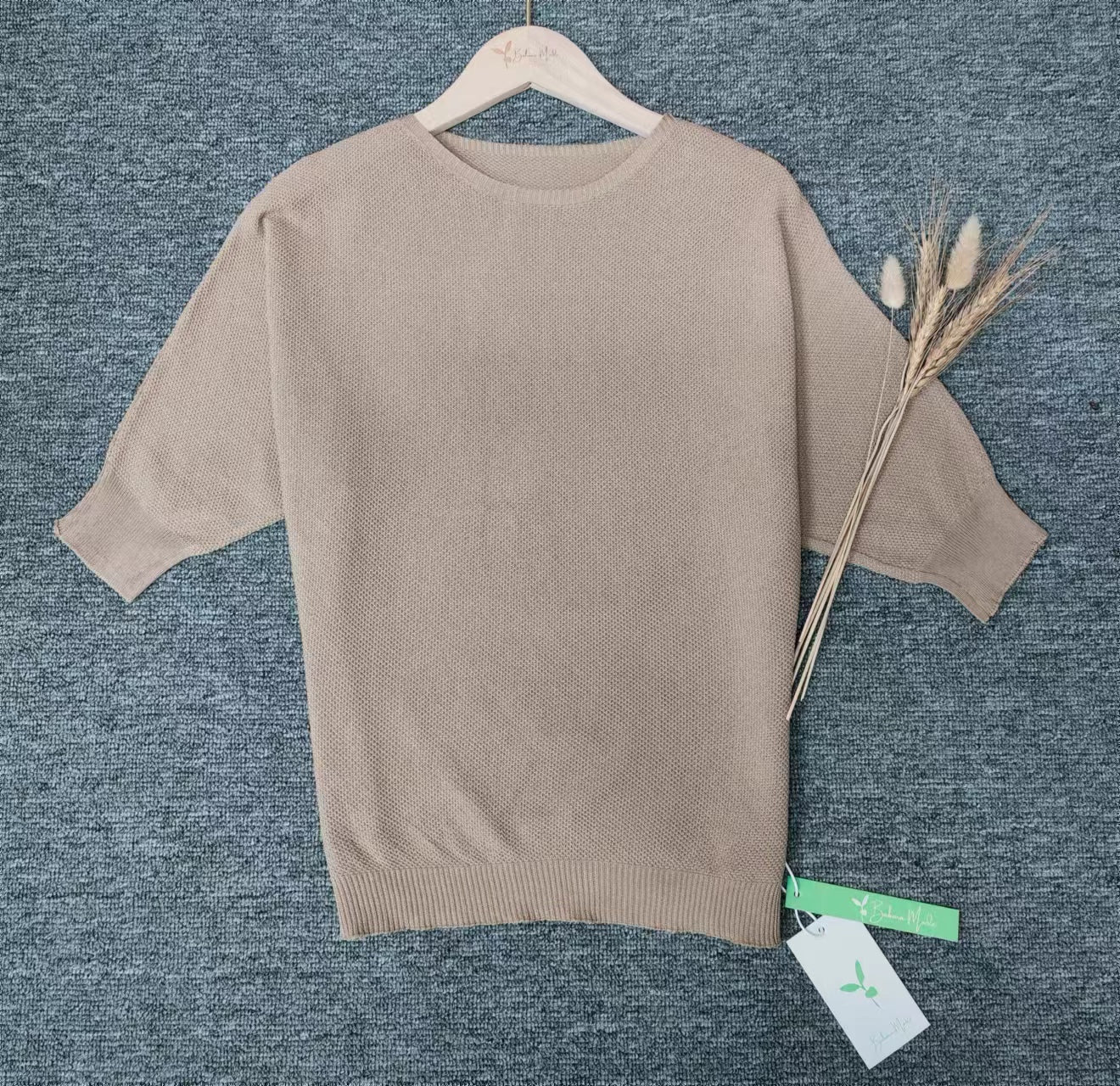WW | Gold-Colored Plain Round-Neck Sweater