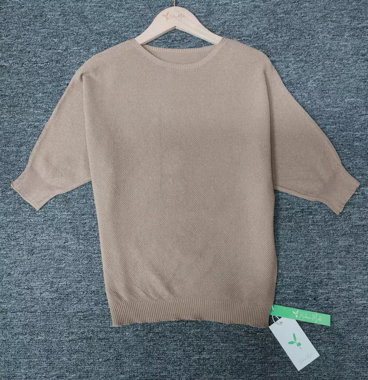 WW | Gold-Colored Plain Round-Neck Sweater