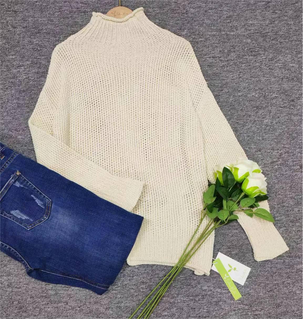 WW | Solid-colored Long-sleeved Sweater