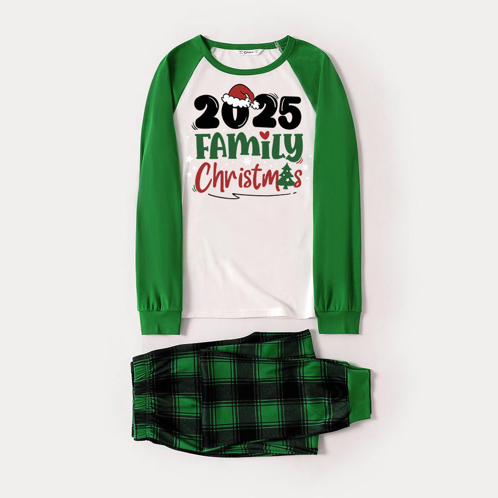 WW | Santa Hut und Familie Weihnachten 2025 Druck Langarmoberteil mit grünem & schwarzem karierter Weihnachten passende Pyjamas