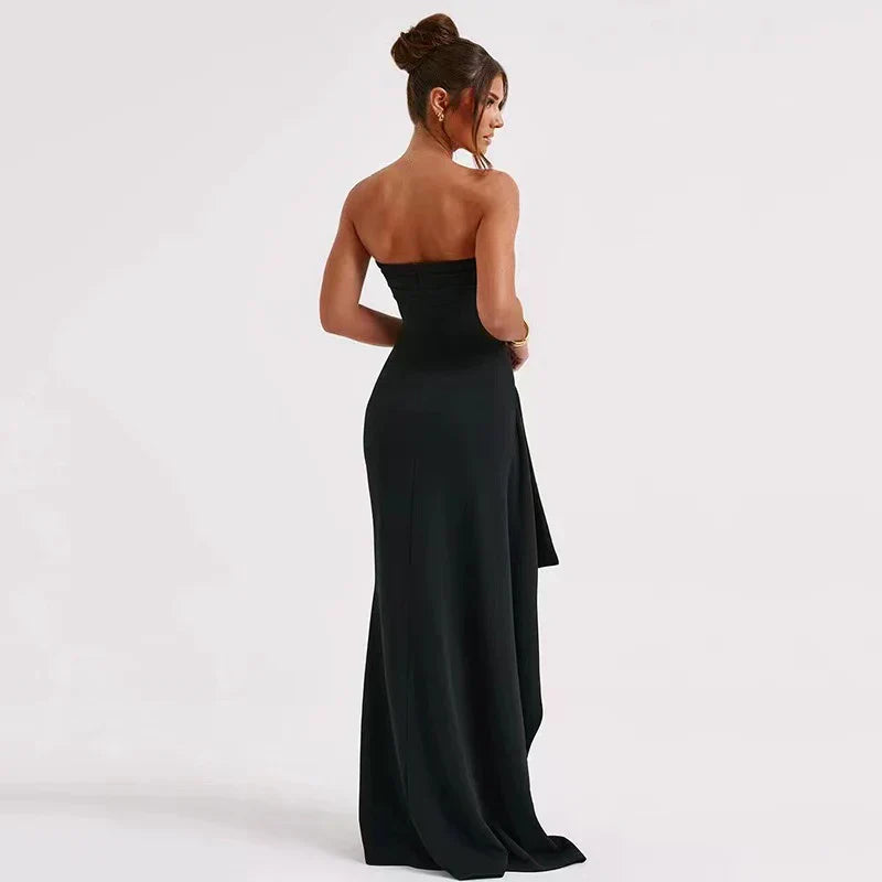 Elegantes trägerloses Partykleid