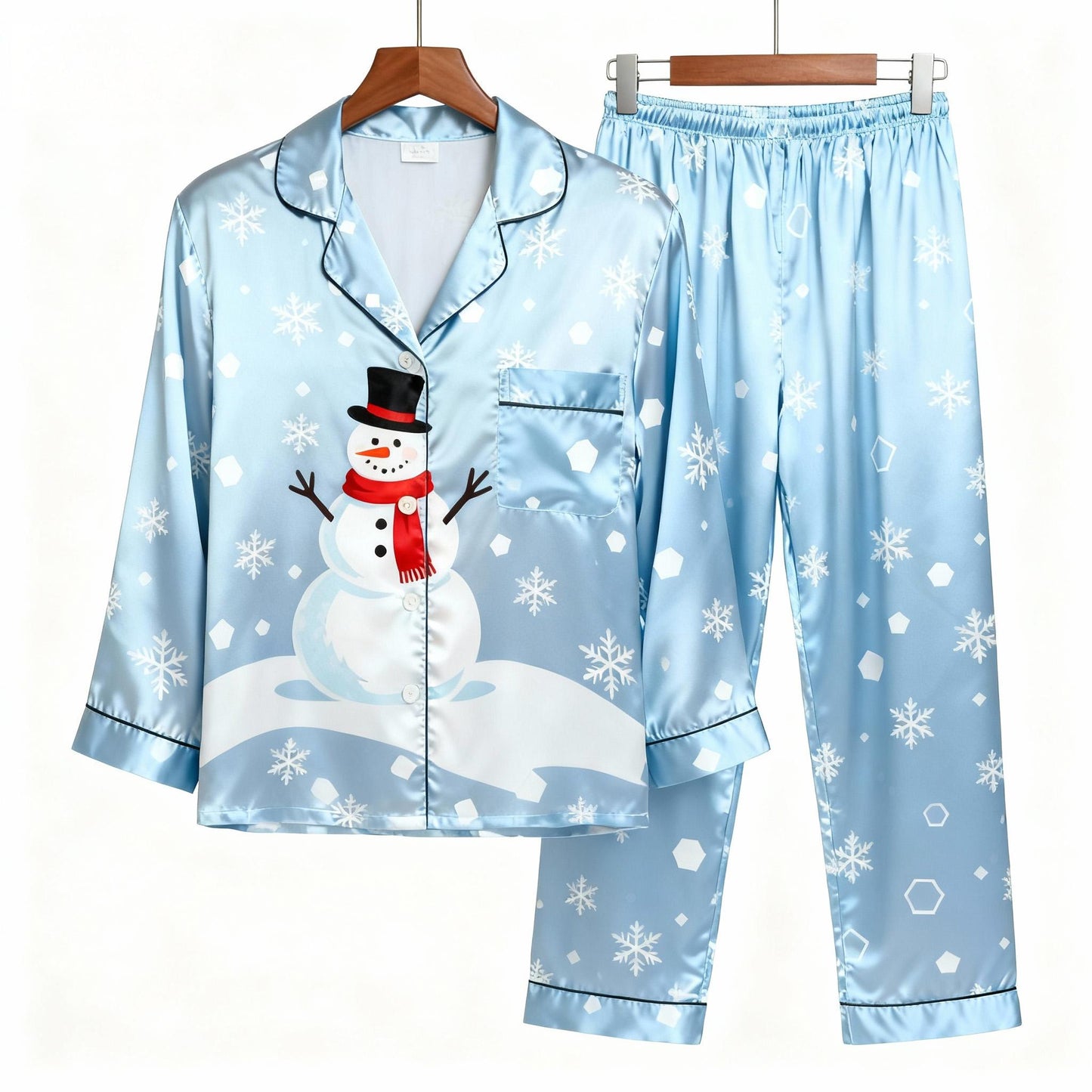 WW | Urlaubs Paar Button-Up Himmelblau Satin Weihnachten Schlafanzug Set