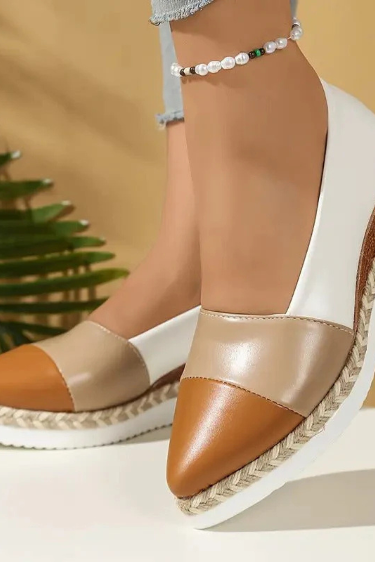 Marta Moccasins - Beige