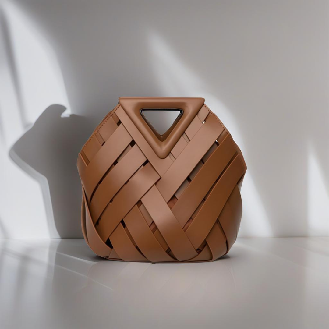 WW | Small handbag with chain