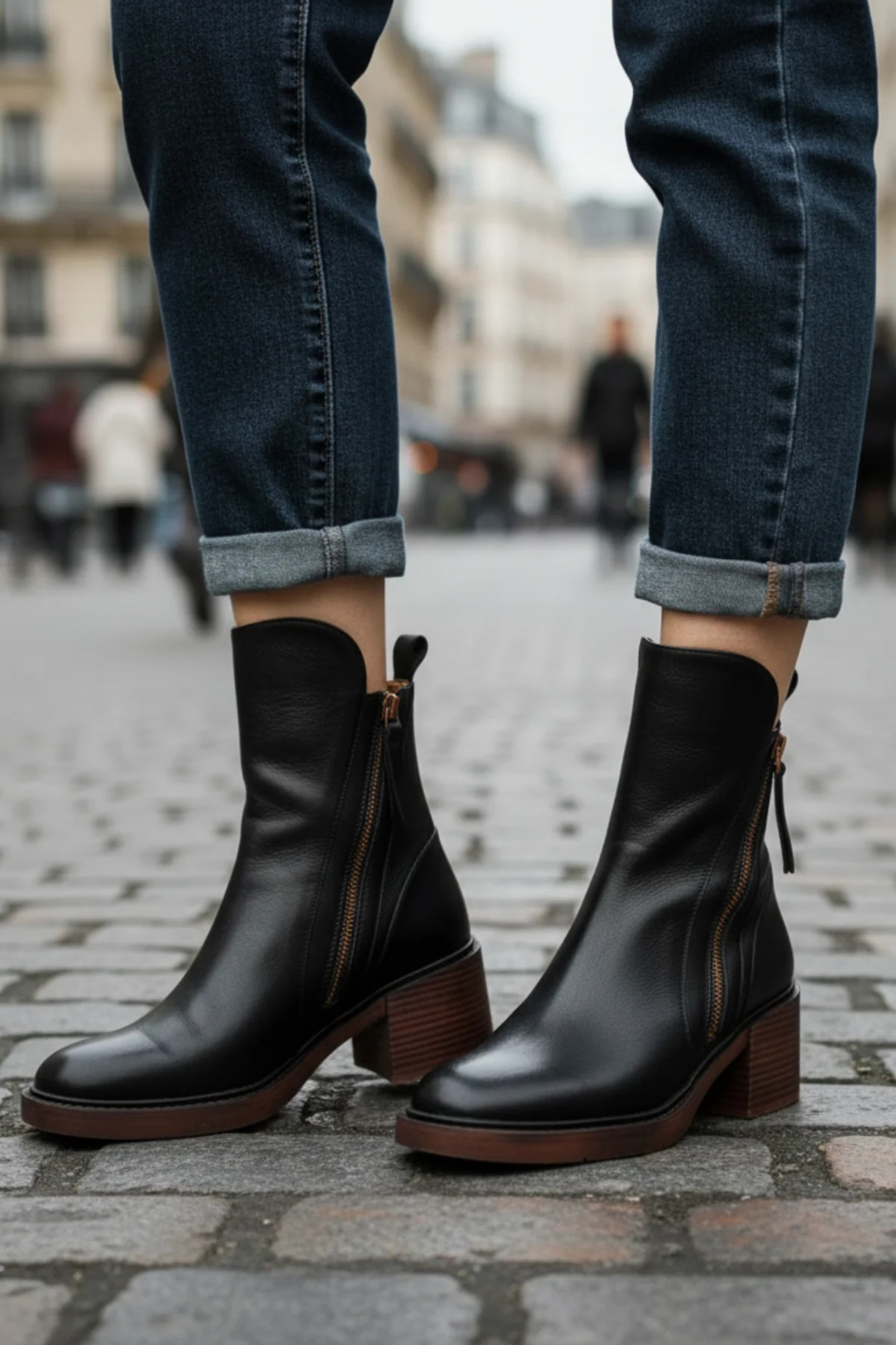 Val | Elegant Black Leather Boots