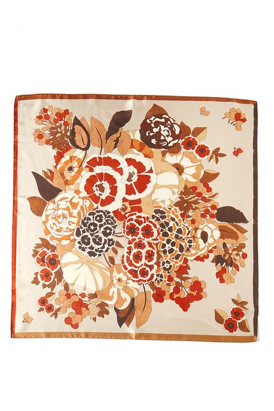 WW | Silk Scarf with Floral Print and Square Shape