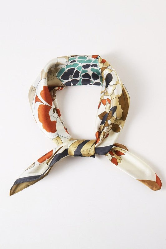 WW | Silk Scarf with Floral Print and Square Shape