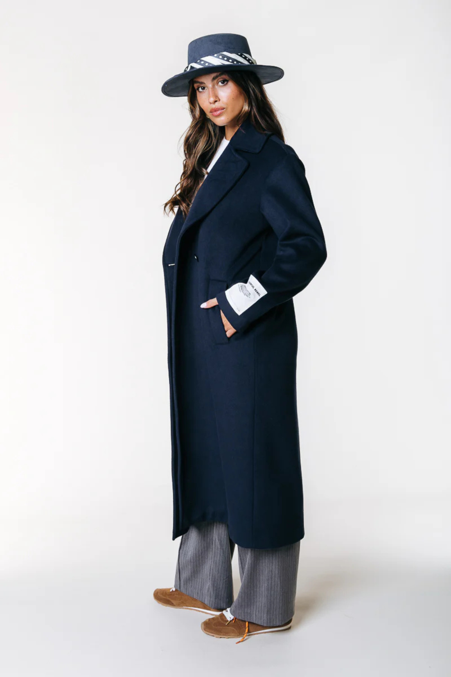 Vania | Wool coat in a classic length
