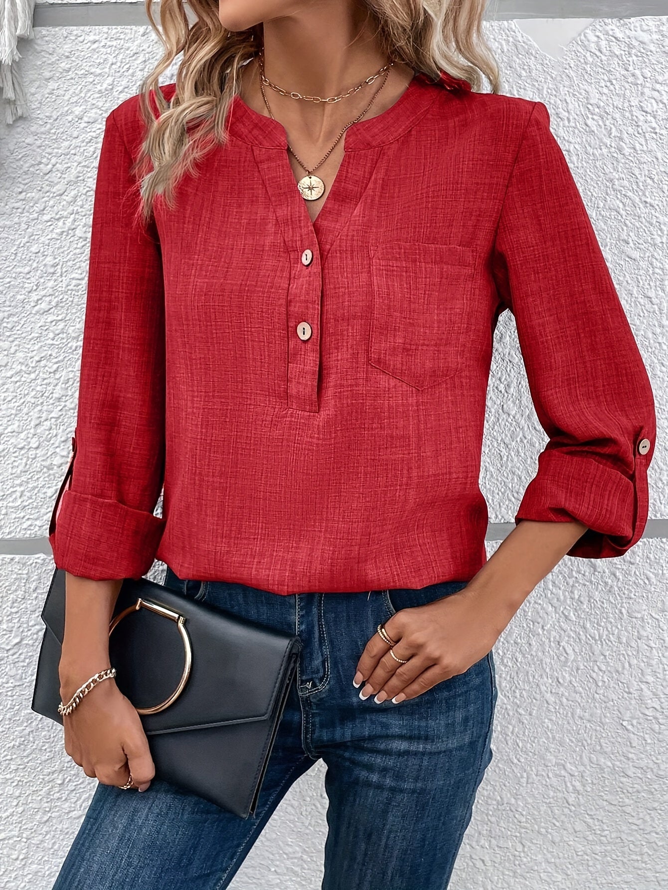 WW | Crocheted Blouse with Long Sleeves and Button at Neck