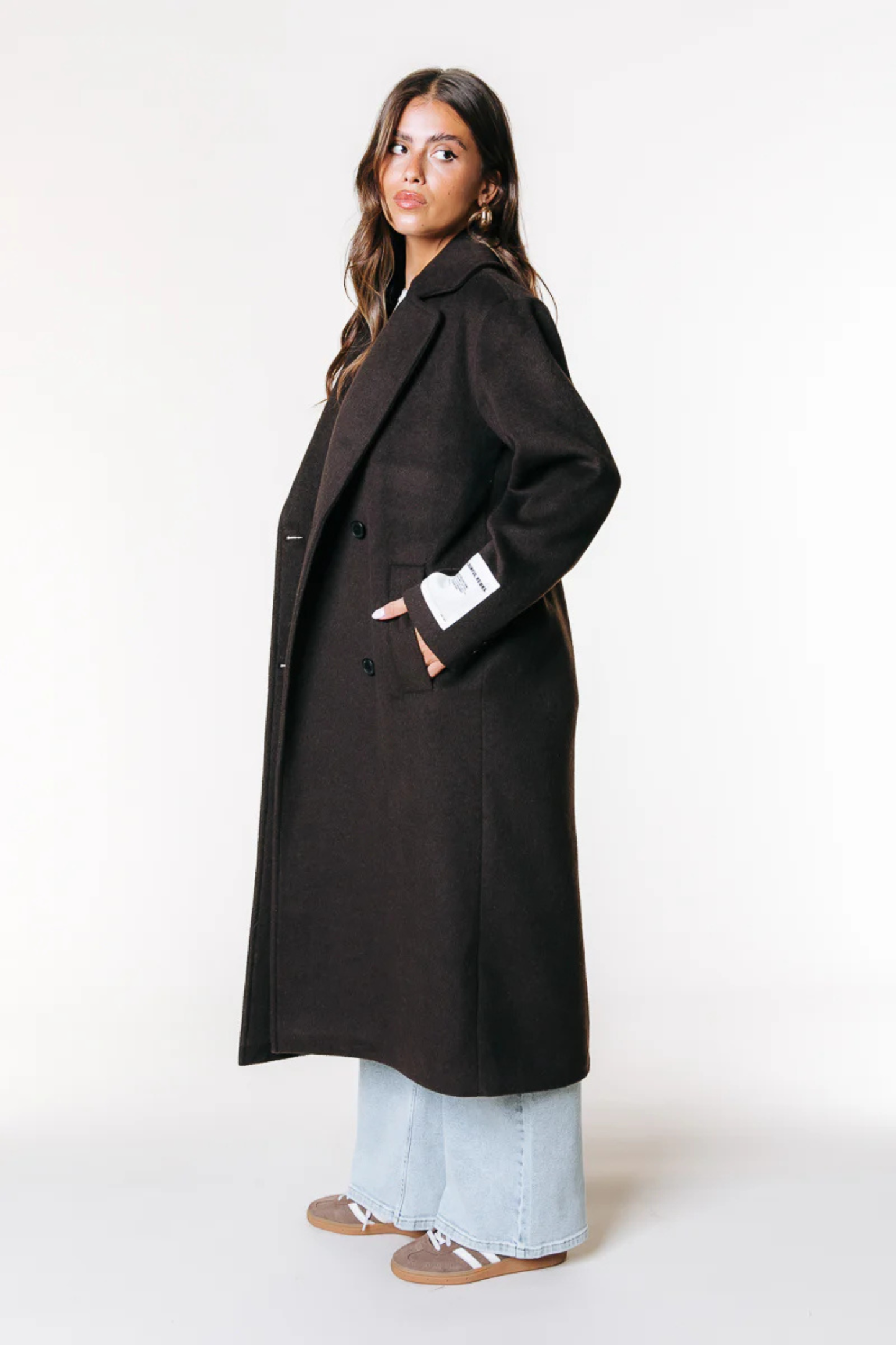Vania | Wool coat in a classic length