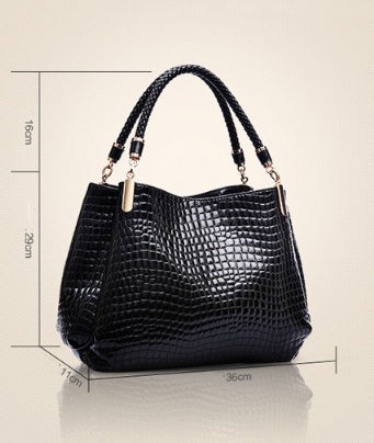 WW | Shoulder Bag With Crocodile Pattern