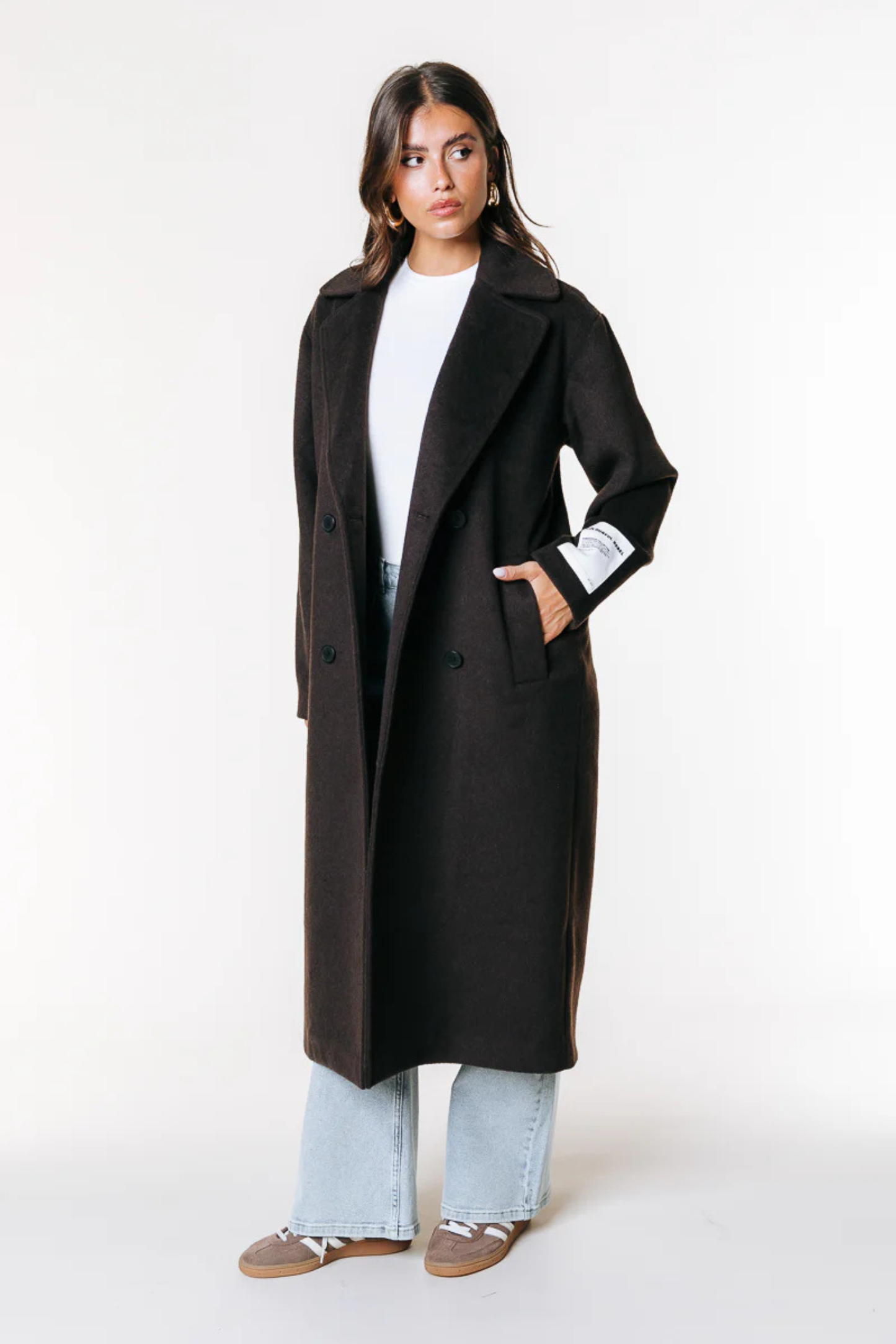 Vania | Wool coat in a classic length