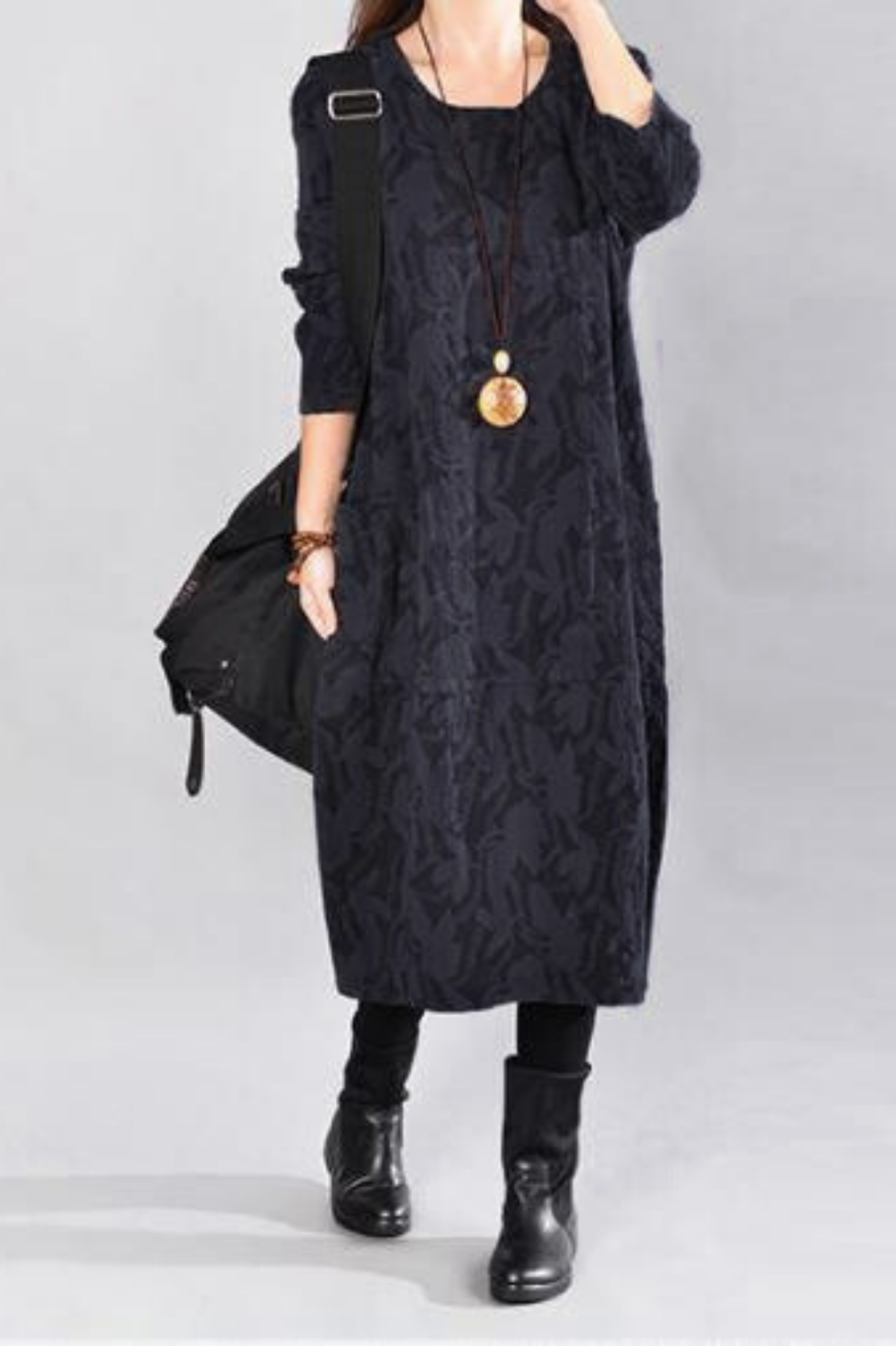 Kayla Maxi Dress with Leaf Print - Black
