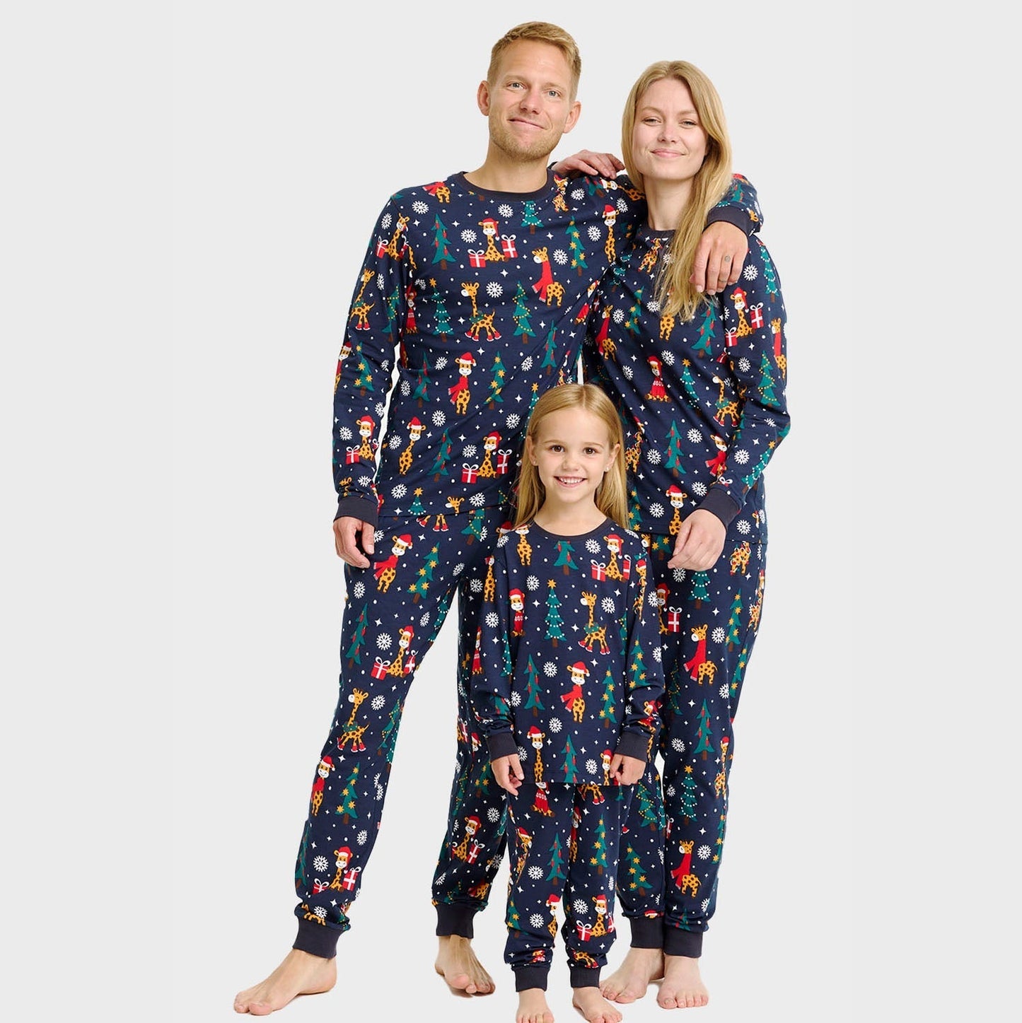WW | The Giraffe Christmas Pyjamas - Men's