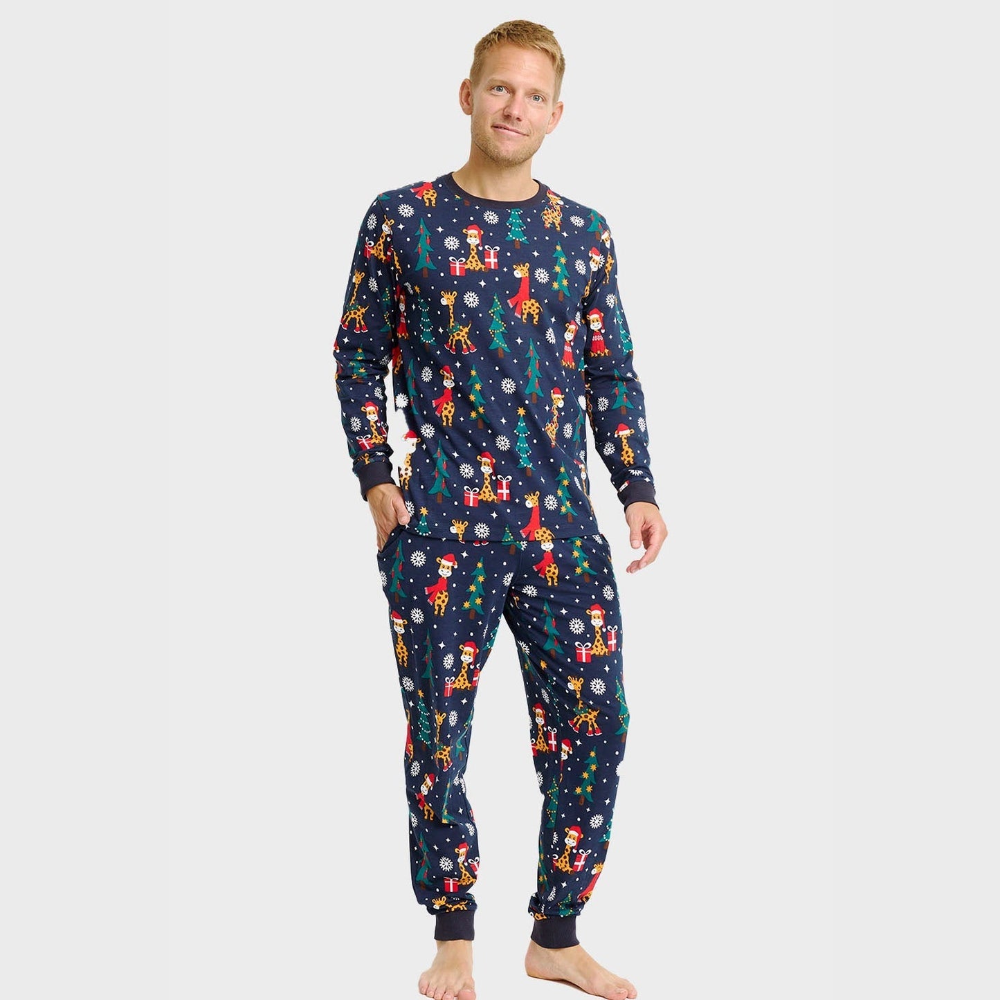 WW | The Giraffe Christmas Pyjamas - Men's