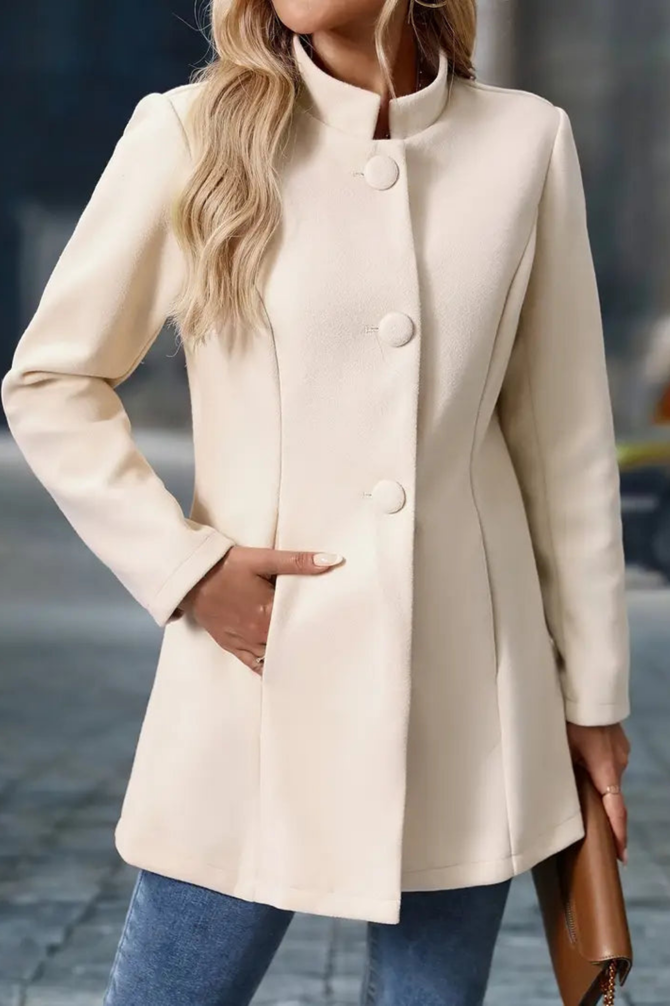 Claire Elegant Jacket - Beige