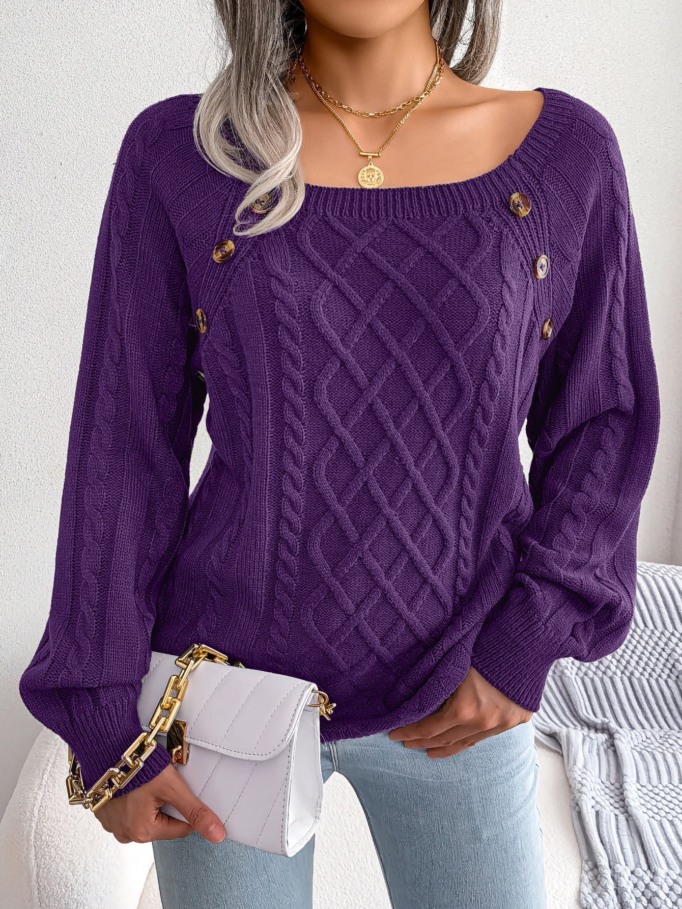 WW | Sweet Sweater with Square Neckline and Twisted Buttons