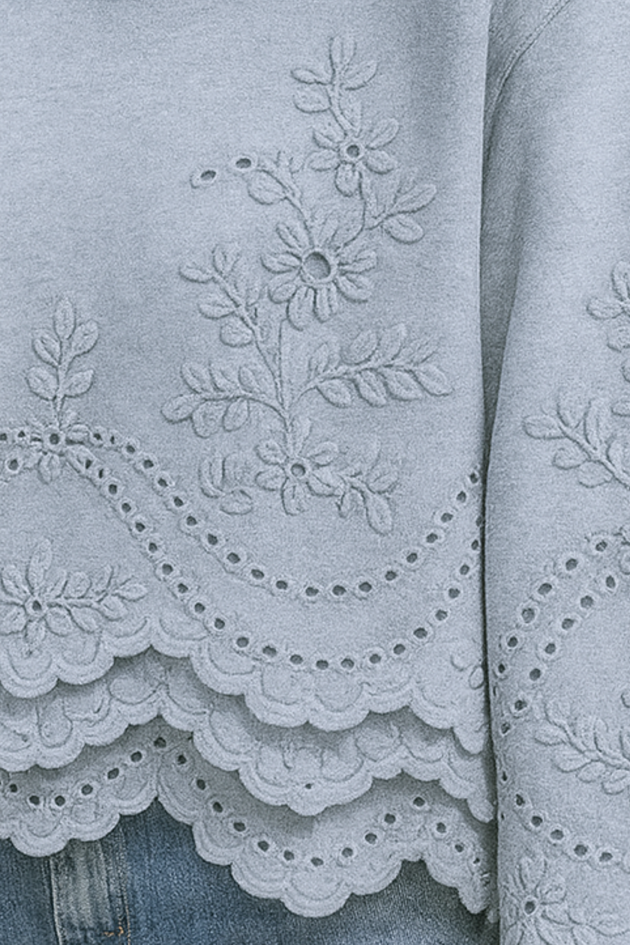 Lucia | Jumper with Lace Details