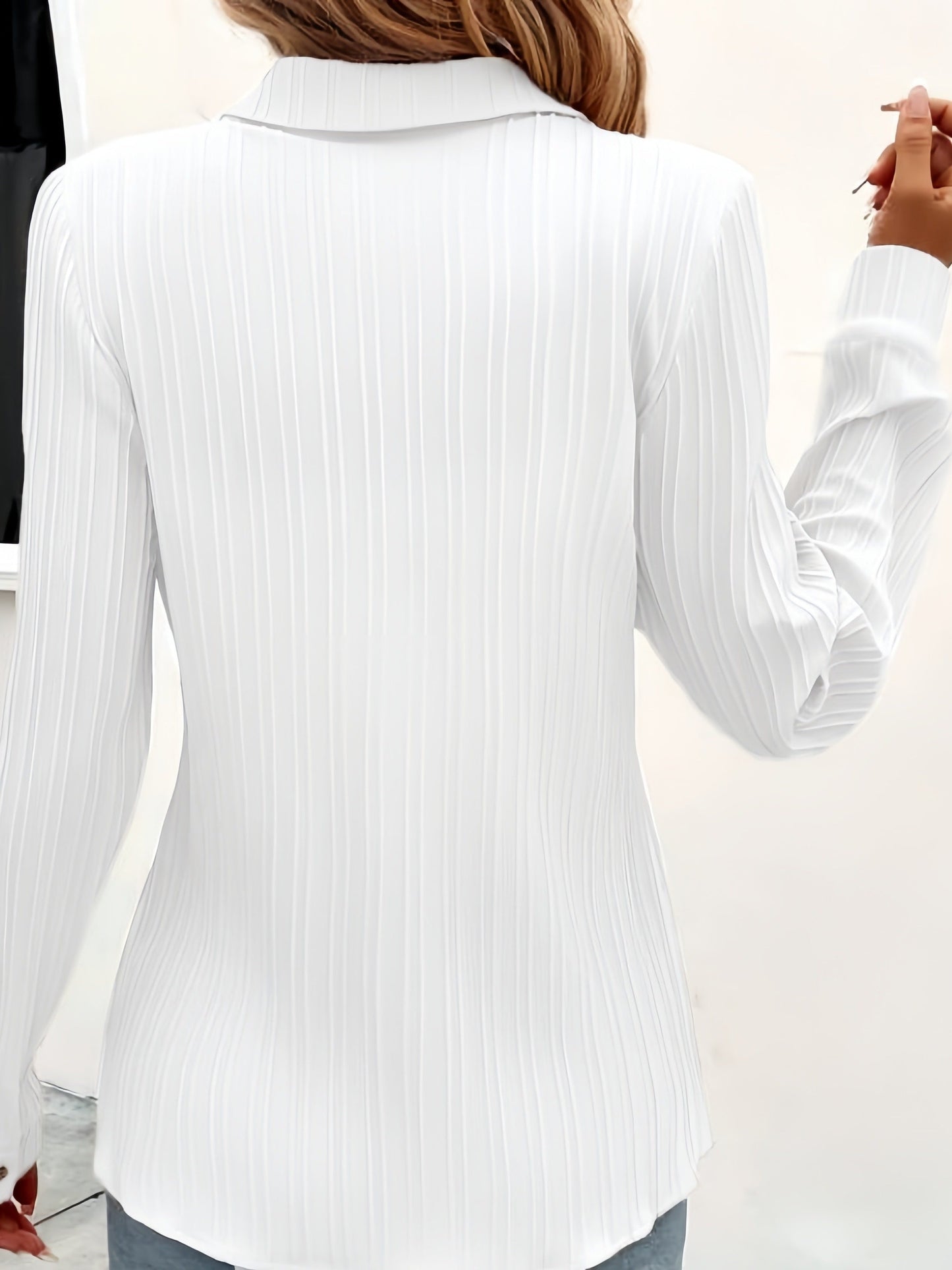 WW | Smooth Button-Up Blouse with Long Sleeves
