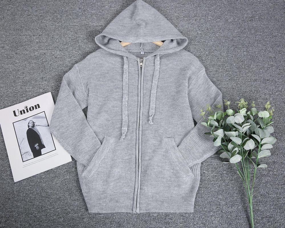 WW | Hoodie with Side Pockets and Front Zipper