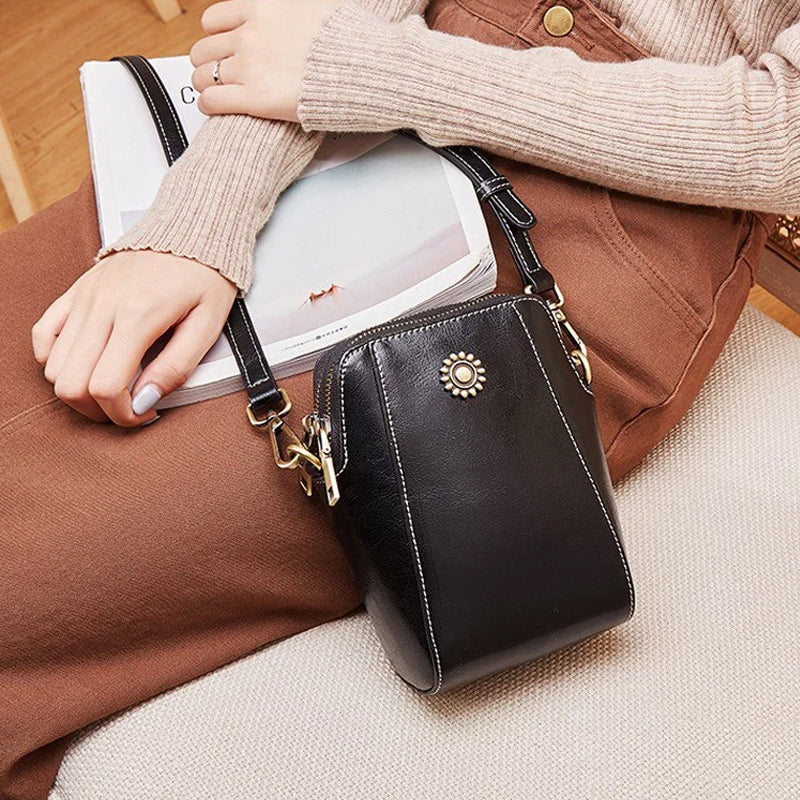 WW | Elegant Leather Shoulder Bag
