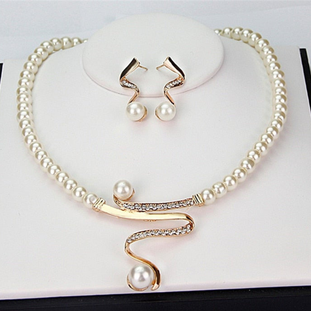 WW | Natural Pearl Necklace + Earring Set Gold