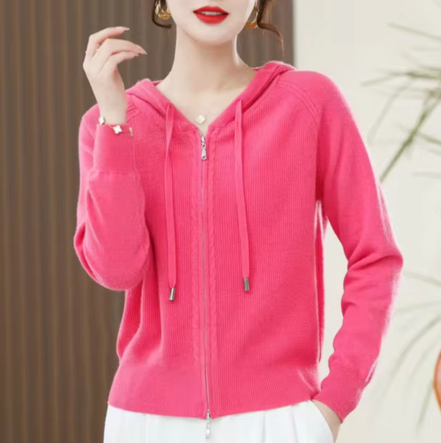WW | Knitted Cashmere Hoodie