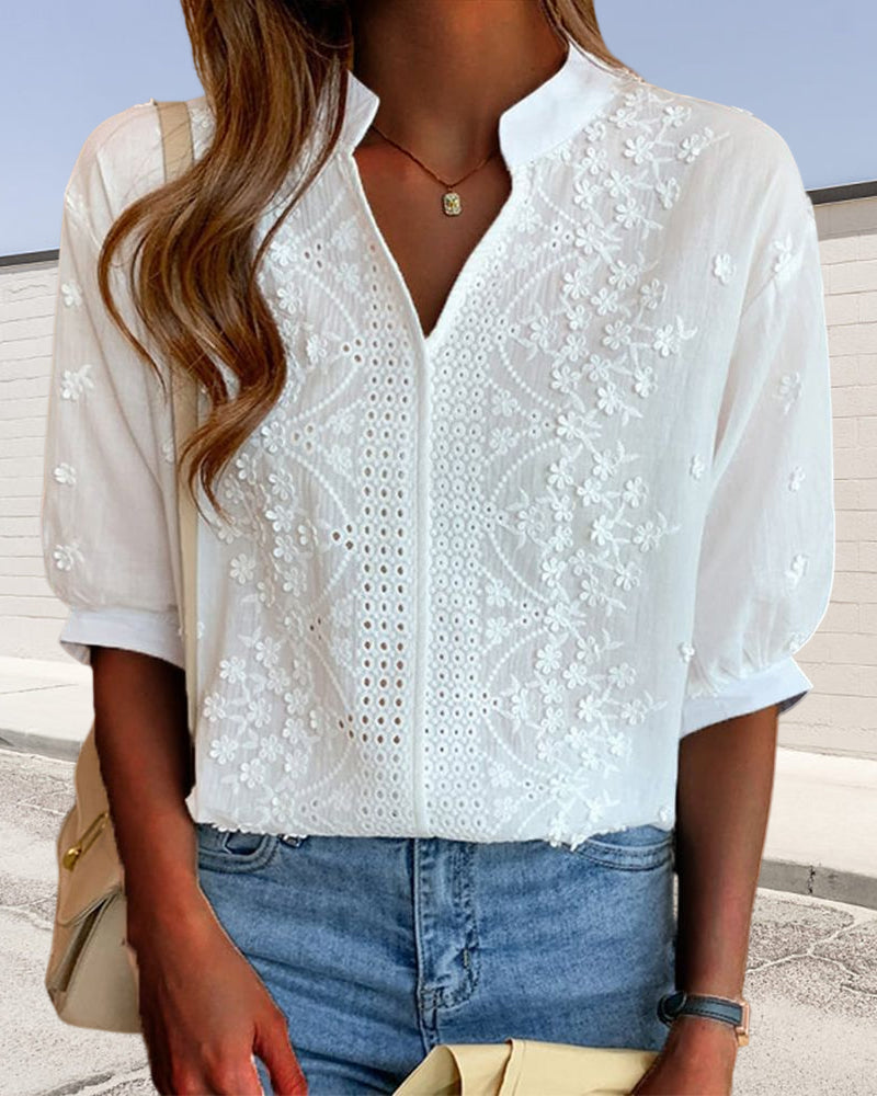 WW - White blouse with puff sleeves
