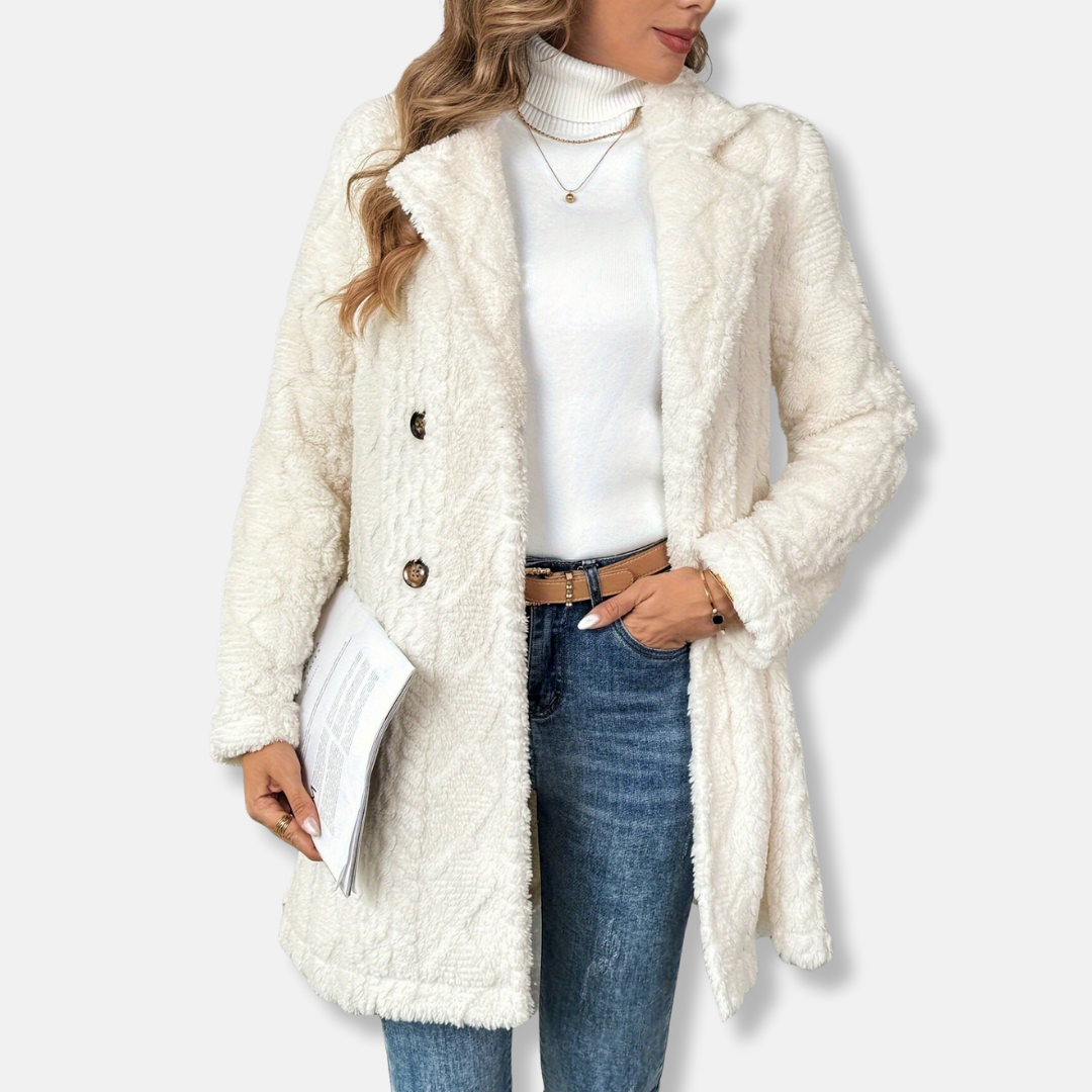 WW | Relaxed Fit Double-Breasted Cable Knit Peaked Lapel
