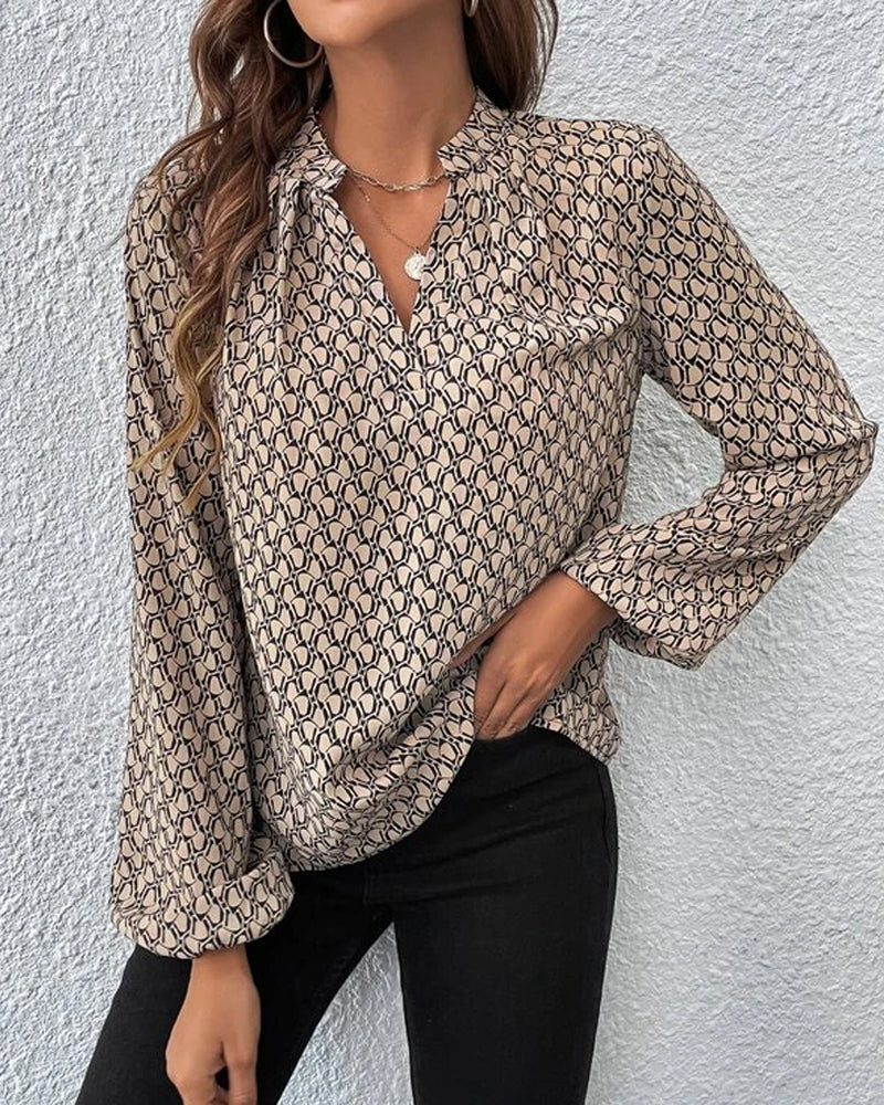 WW | Patterned V-Neck Blouse