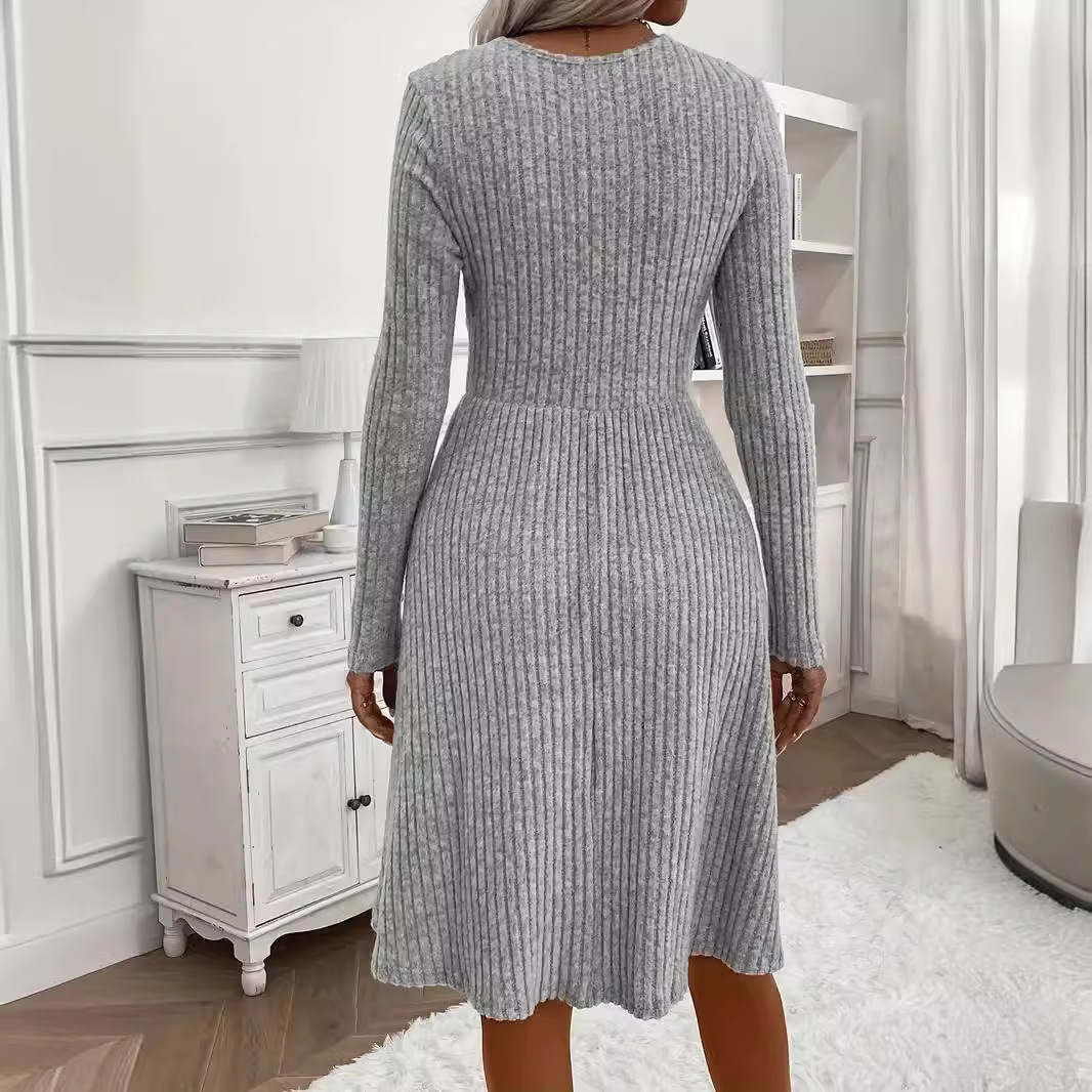 WW | V-neck Winter Dress
