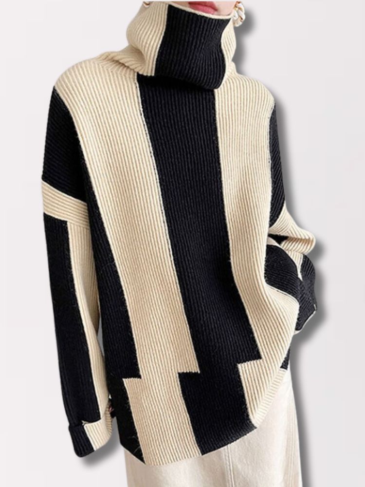 WW | Großer Pullover mit Hohem Kragen und Zweifarbigem Design