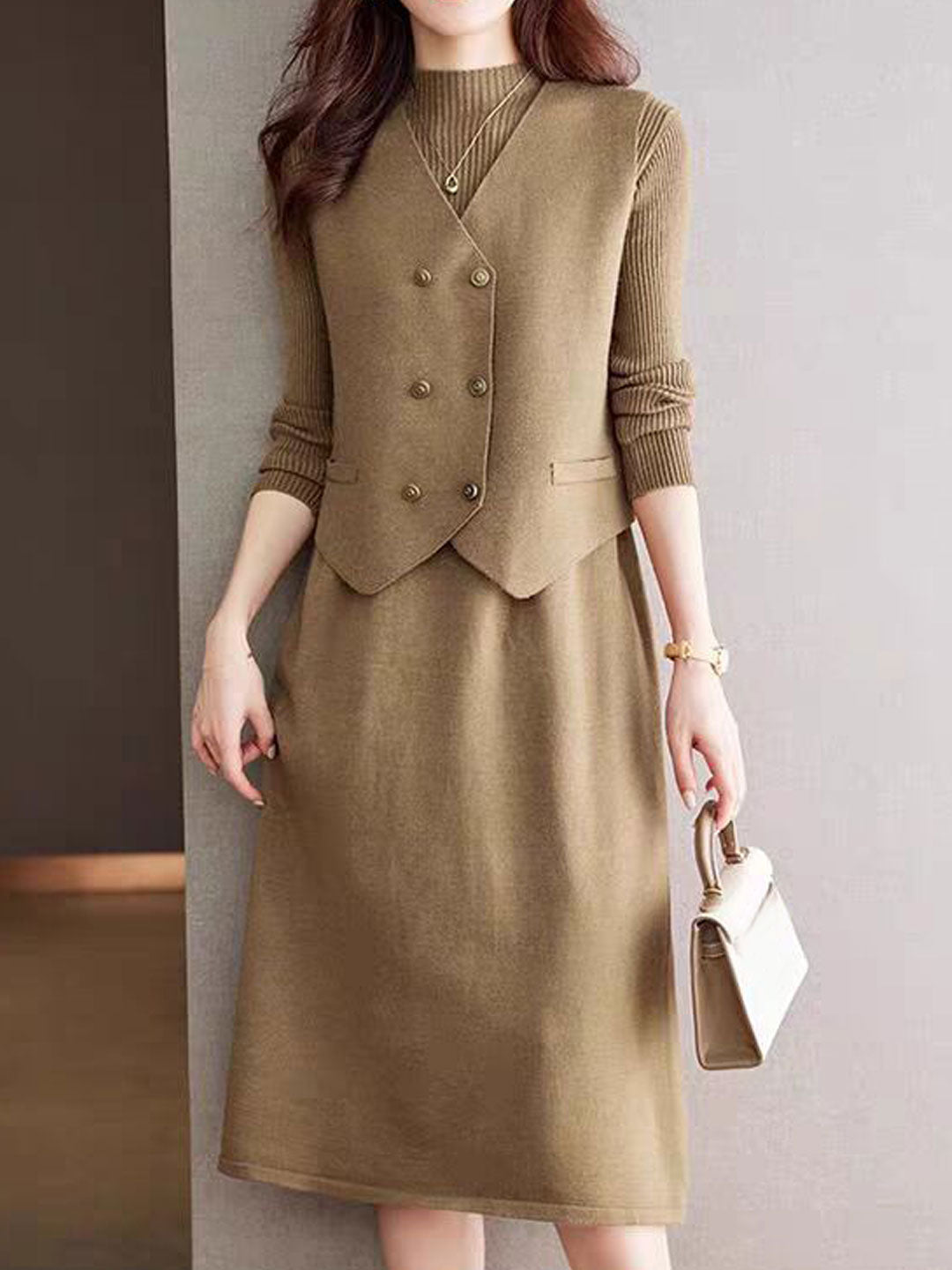 WW | Strickjacke und Kleid für Frauen