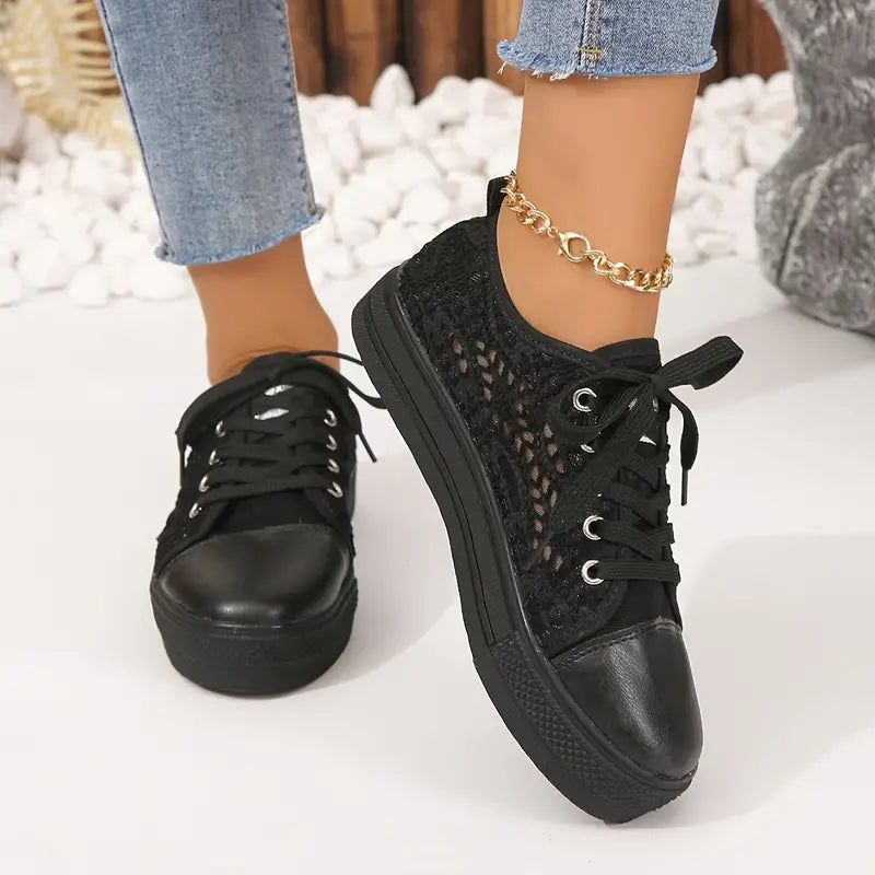 WW | Women's Lace-Up Platform Sneakers