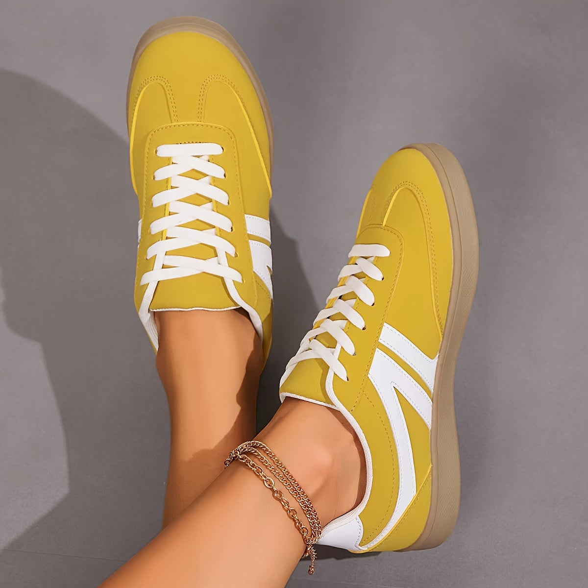 WW | Comfortable Women's Sneakers in Solid Colors
