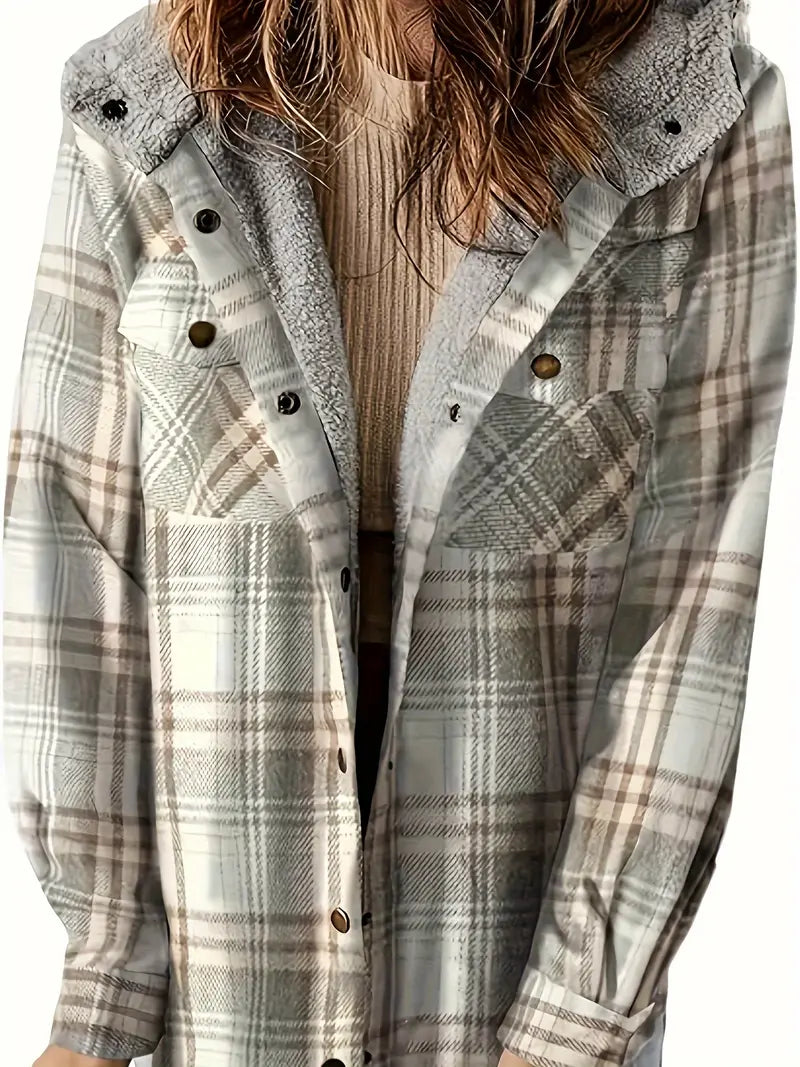 WW | Warm jacket with hood and zipper