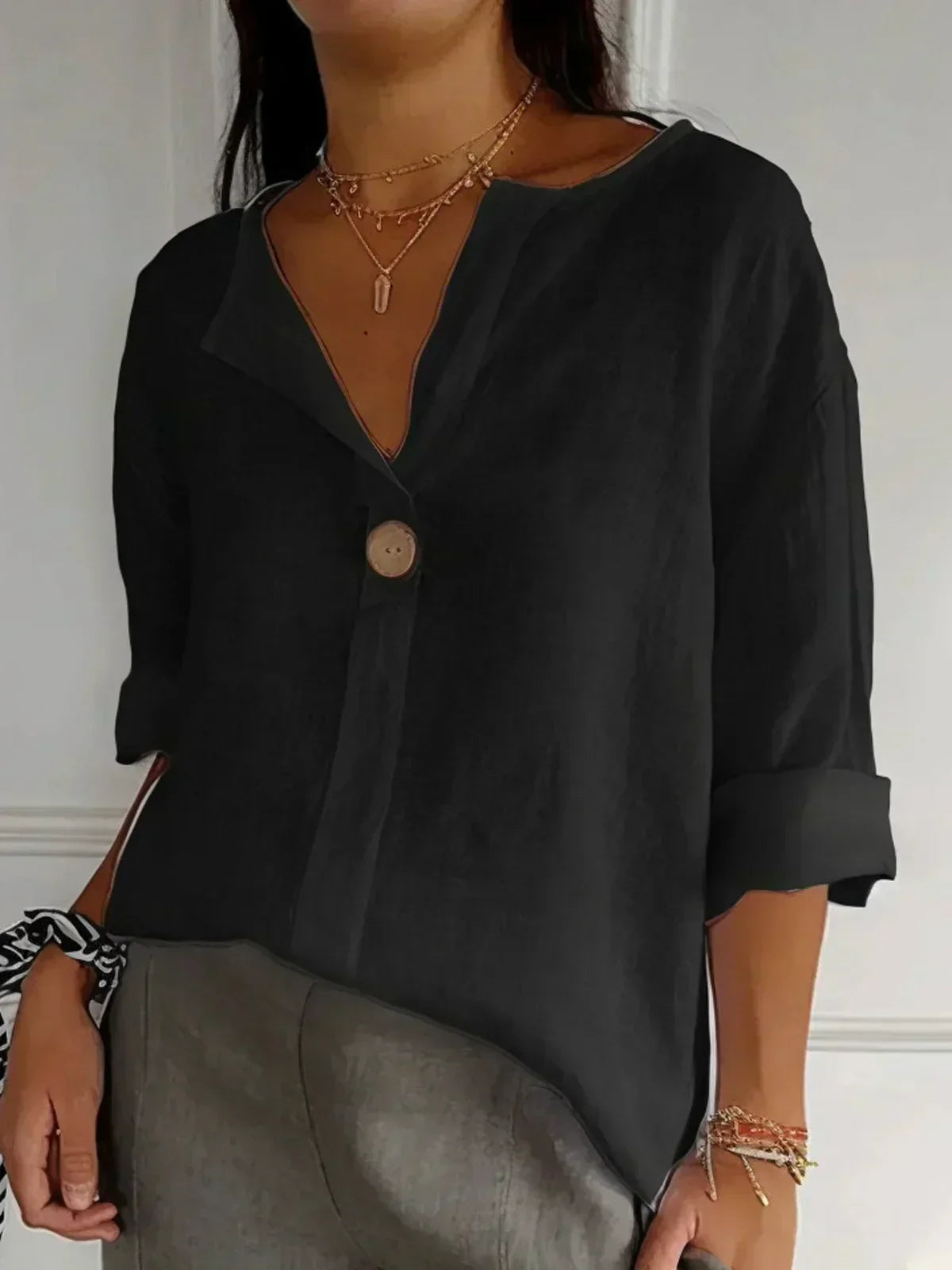Oriana™ | Timeless Blouse with Cut-Out