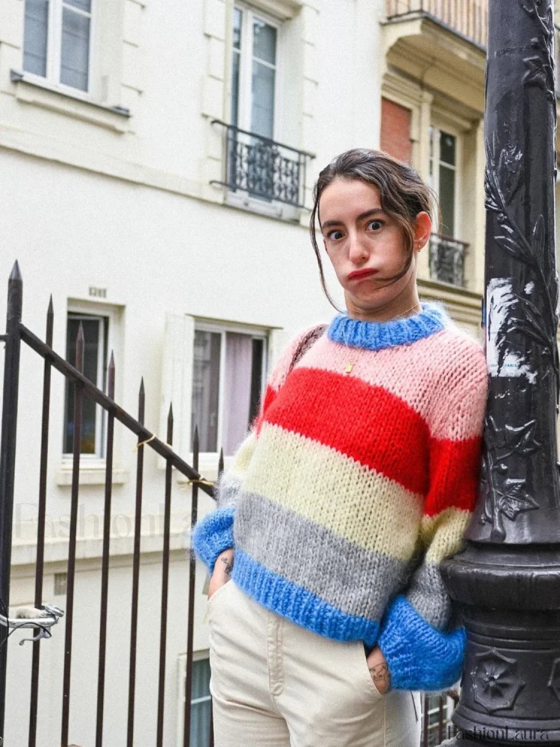 WW | Colourful striped knitted sweater for casually chic looks