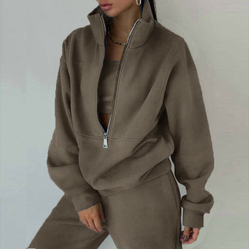 WW | Women's 2-Piece Zip Neck Set for Sporty Elegance