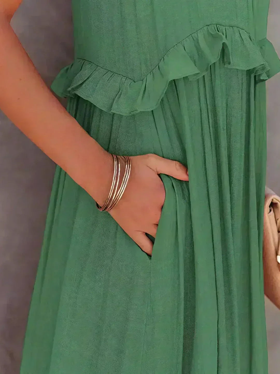 Sarah | Maxi Dress with Ruffles and Halter Neck