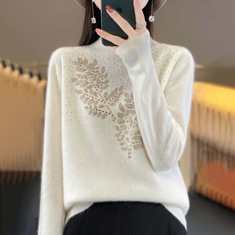WW | Knitted Sweater with Pretty Leaf Pattern