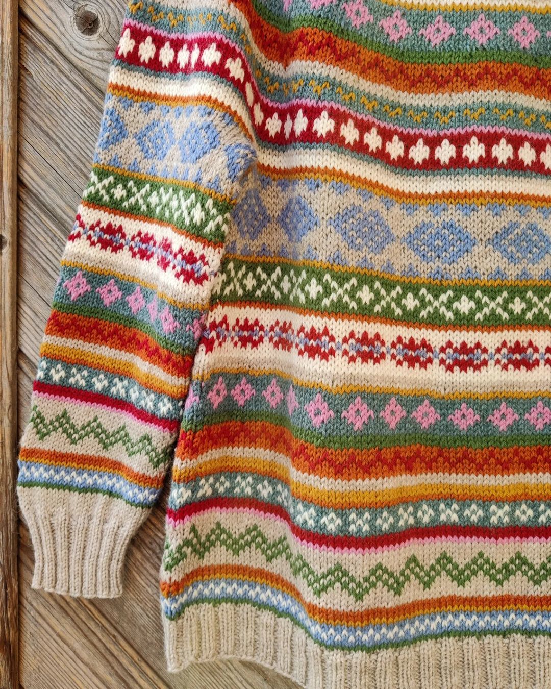 WW | Comfortable, Stylish Contrast Color Sweater
