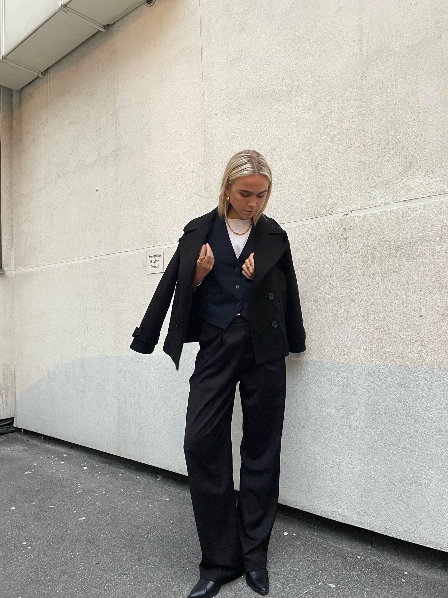 WW | Classic Double-Breasted Peacoat