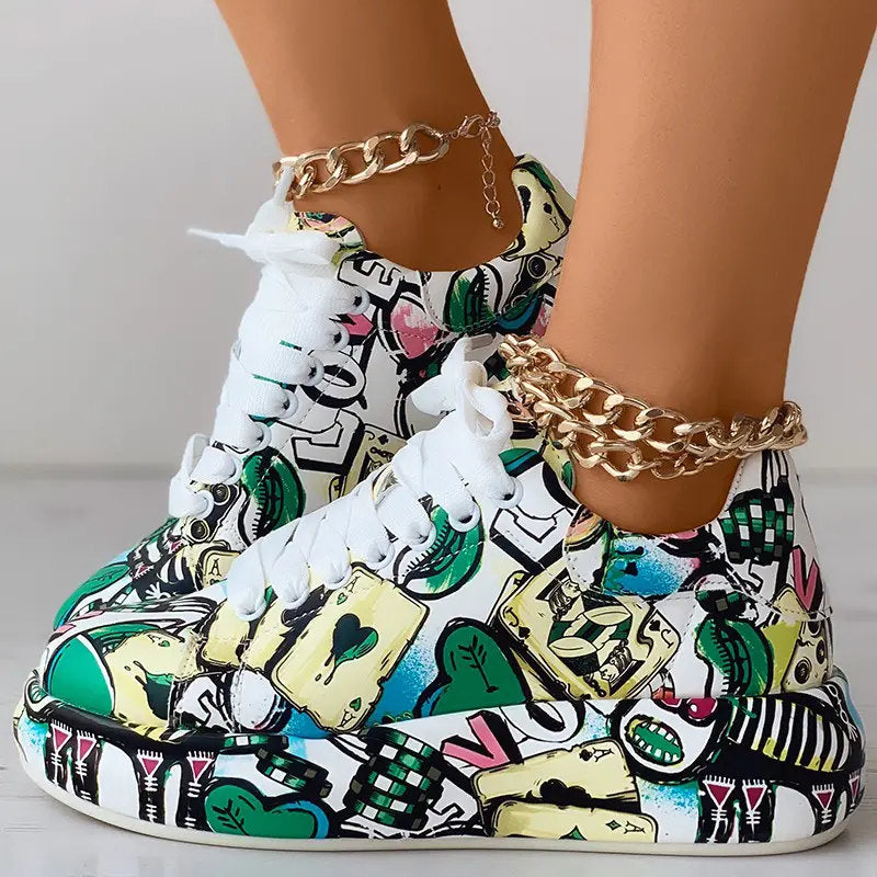 WW | Lässige Sneakers im Graffiti-Stil für Frauen