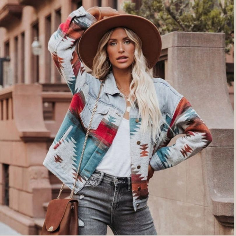 WW | Jeansjacke mit Aztekenmuster