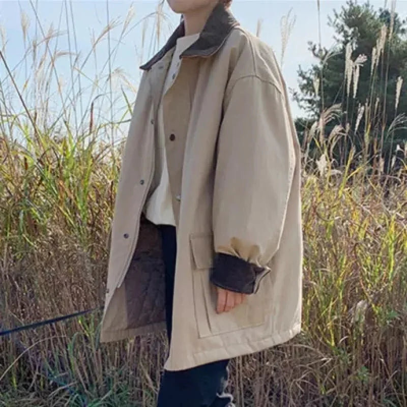 WW | Women's vintage-style jacket with a turn-down collar and large pockets